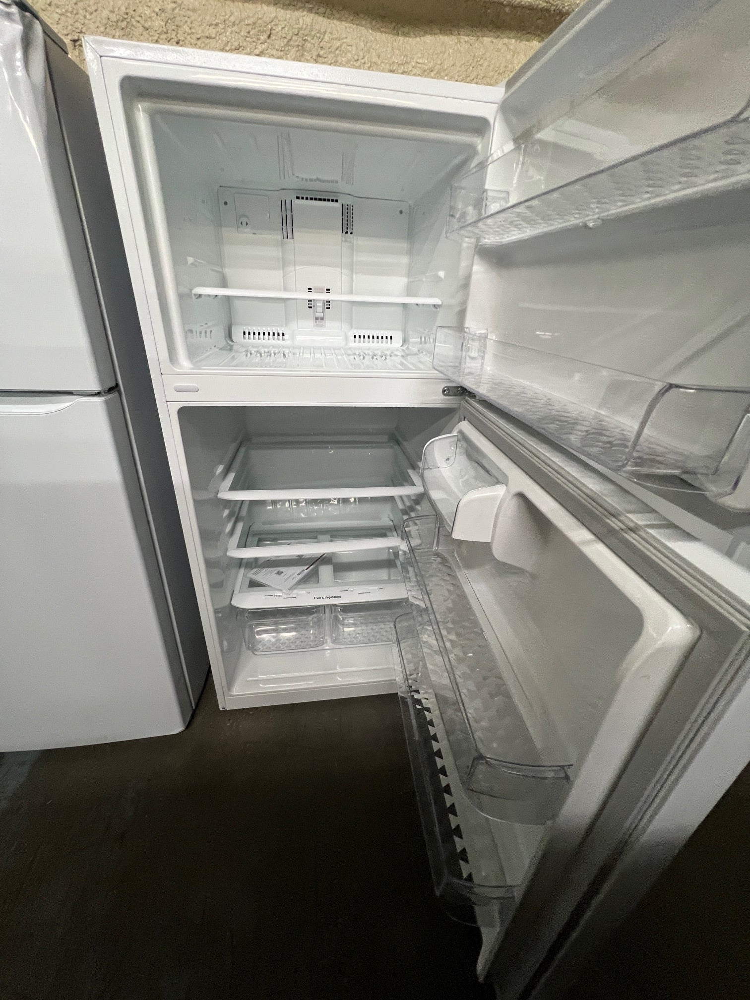 LG 20.2 Cu. Ft. Top-Freezer Refrigerator White